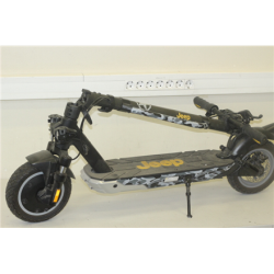 SALE OUT. Jeep Electric Scooter 2XE, Urban Camou Jeep Electric Scooter 2XE, 500 W, 10 ", 25 km/h, REFURBISHED, USED, SCRATCHED, 15 month(s), Urban Camou | JE-MO-210002SO