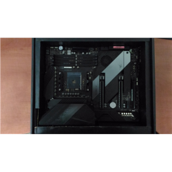 SALE OUT. ASUS ROG CROSSHAIR VIII HERO (WIFI) Asus REFURBISHED WITHOUT ORIGINAL PACKAGING AND ACCESSORIES, BACKPANEL INCLUDED, SCRATCHED BACKPANEL FRONT | 90MB10T0-M0EAY0SO